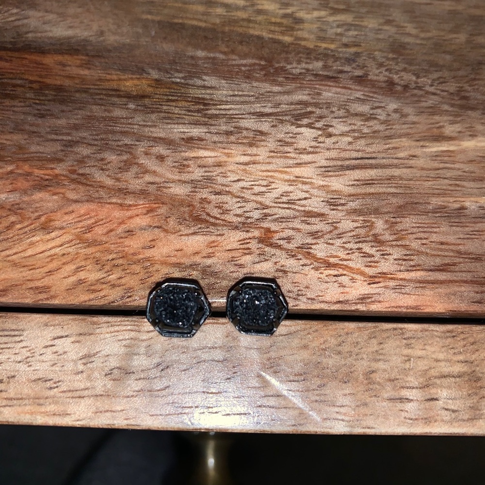 Kendra Scott Crushed Stone Earrings